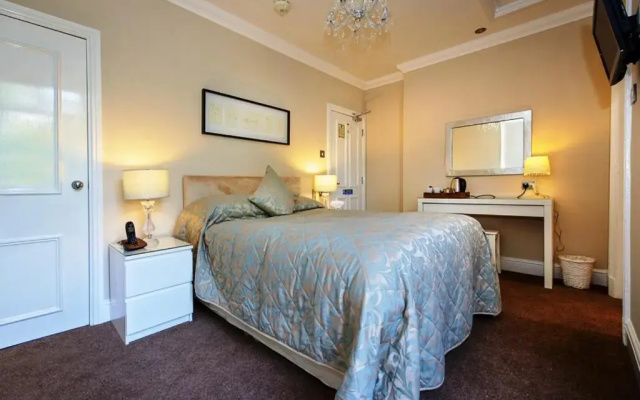 Cheshire Hospitality Ltd T/A Lennox Lea Studios & Apartments