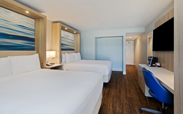 Crowne Plaza Melbourne - Oceanfront by IHG