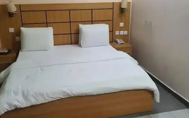 Sonamoni  Hotel