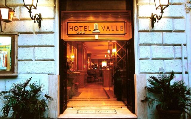 Hotel Valle вид на фасад