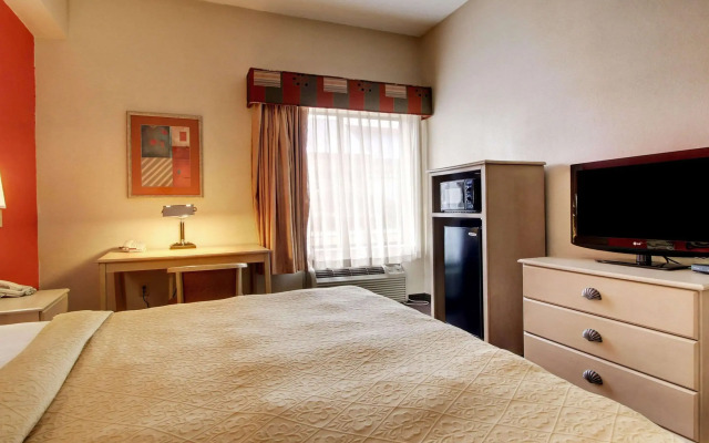 Quality Inn &  Suites Hattiesburg North