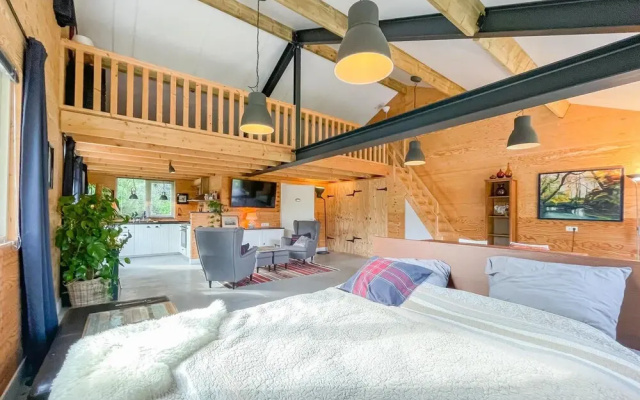 Nice Home in Loosdrecht With Wifi