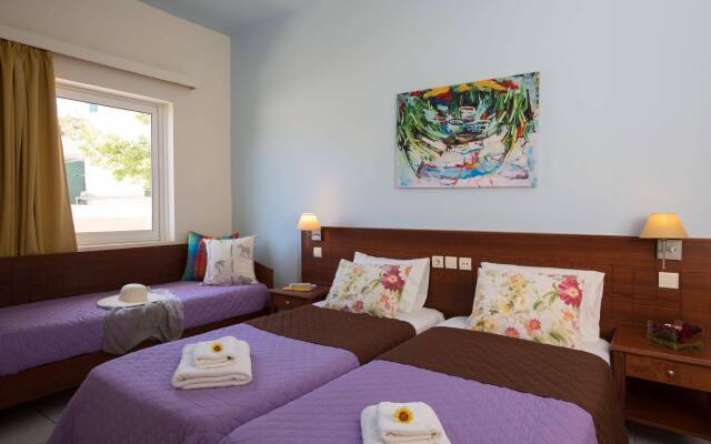Philoxenia Hotel Apartments вид на фасад