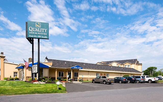 Quality Inn Suites Glenmont Albany South In Glenmont United