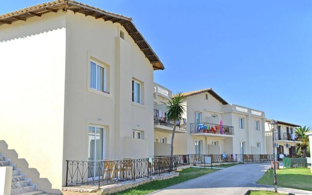 Messonghi Beach Hotel Сивота вид на фасад