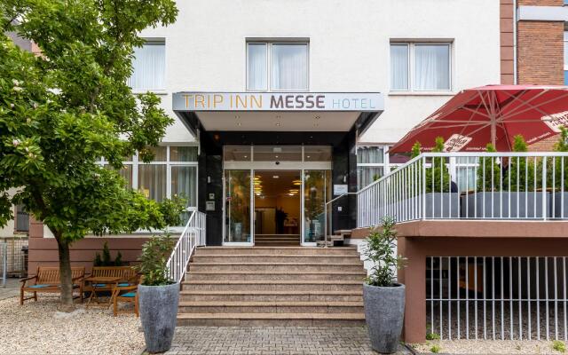 Отель Trip Inn Messe Westend вид на фасад