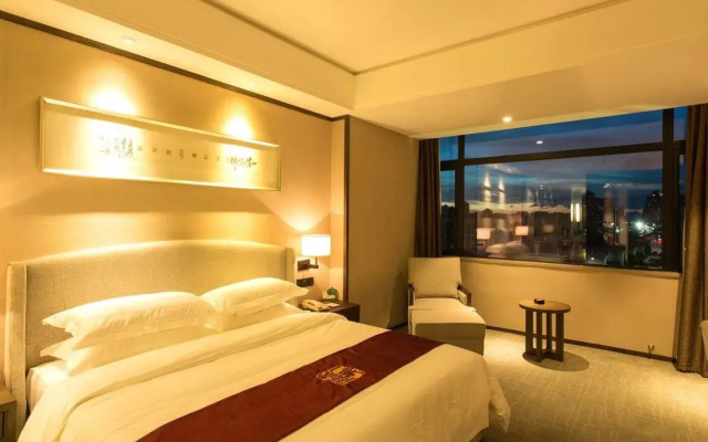Experience Art Hotel