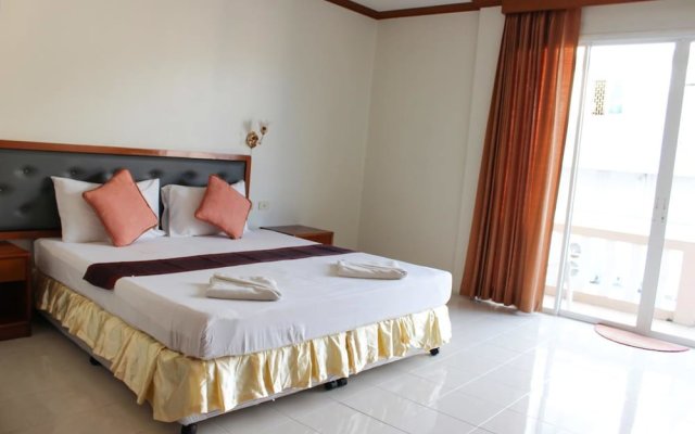 Sharaya Kata Hotel in Mueang, Thailand from 35$, photos, reviews - zenhotels.com hotel front