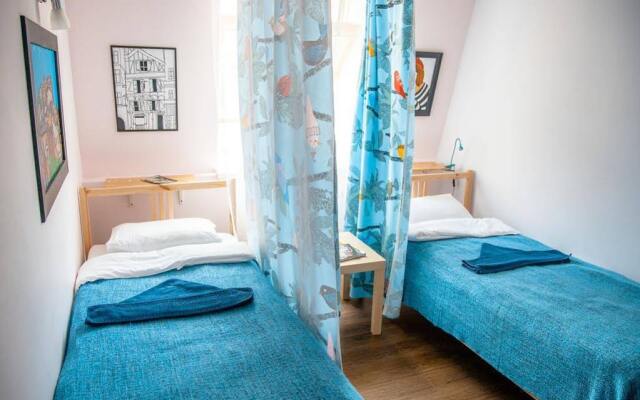 Angel Court Yard Hostel детские мероприятия