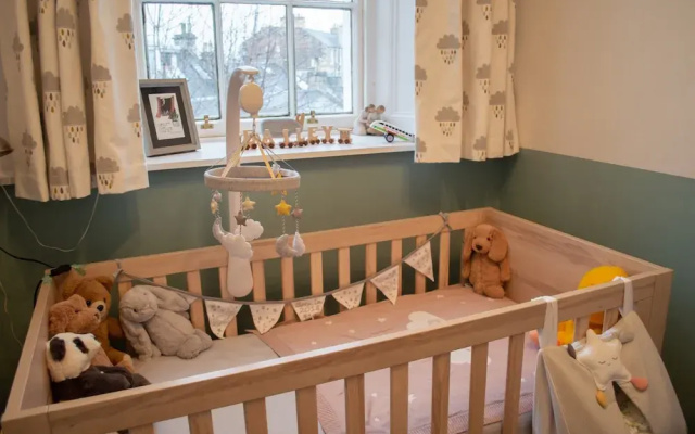 Stockbridge Family Home With Private Garden