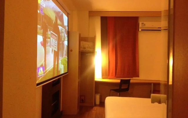 Dragon Hotel 168 Huadu North Railway Station Branch