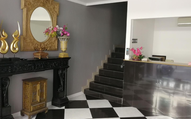 Q.D. Sweets Mansion 1