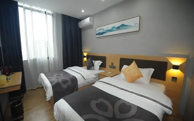 FERONIA Hotel Chongqing Fuling District Baitao Town Xincun Junction