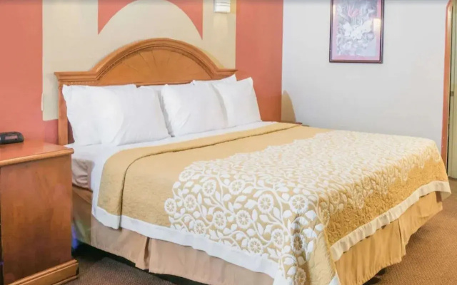 Days Inn Bastrop