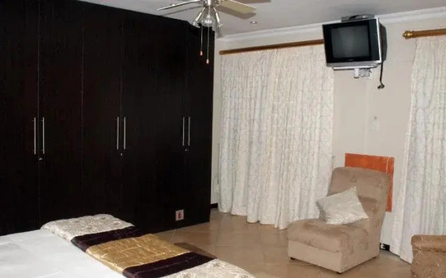 Lumleys Place Bed and Breakfast
