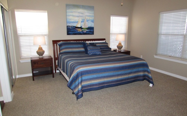 Condo B-1 3 Bedroom Condo by Redawning