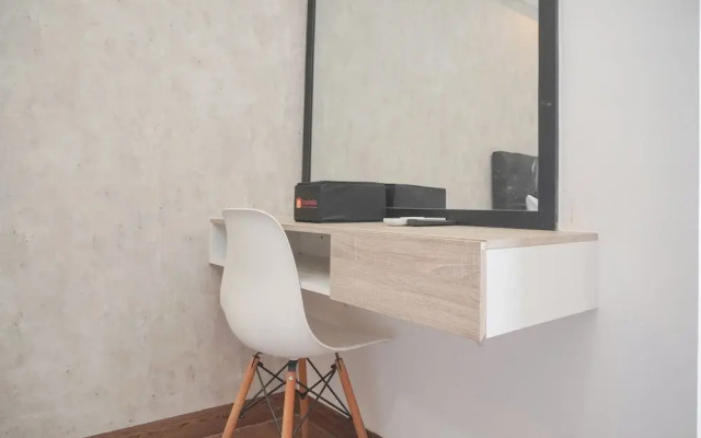 Strategic And Homey Studio Bassura City Apartment Near Mall