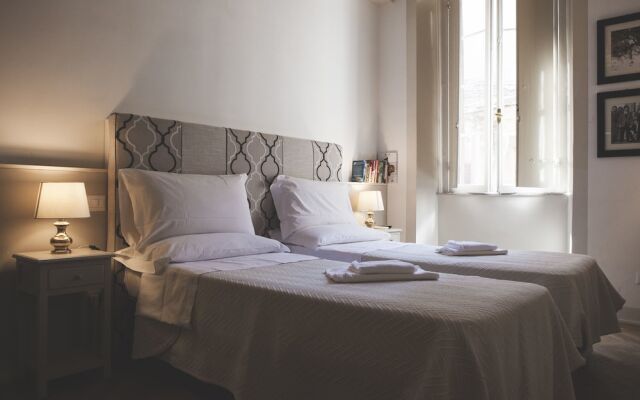 Отель The BlueHostel Италия, Рим - отзывы, цены и фото номеров - забронировать отель The BlueHostel онлайн вид на фасад