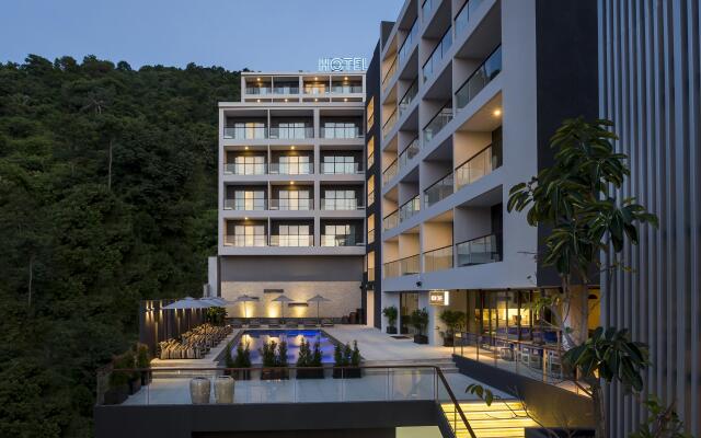 Hotel IKON Phuket вид на фасад
