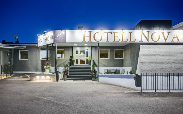 Отель Hotell Nova Швеция, Карлстад - отзывы, цены и фото номеров - забронировать отель Hotell Nova онлайн вид на фасад