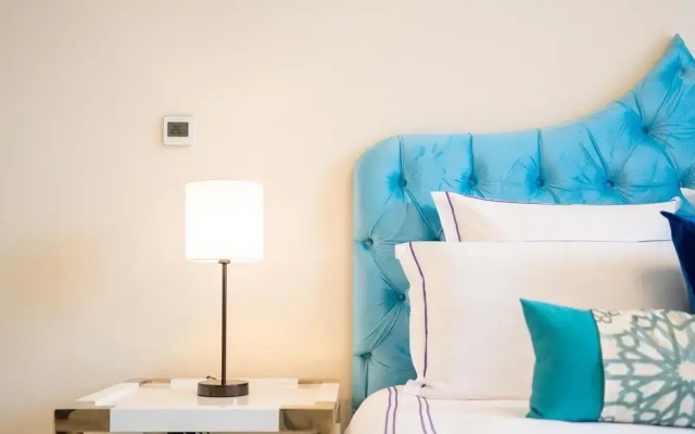 Dream Inn - Bahwan Tower