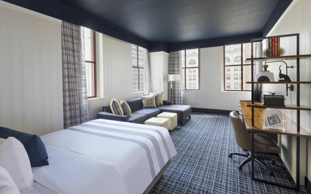 Notary hotel