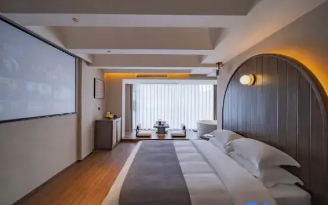 Xunyou · Hidden Luxury Homestay (Dongjianghu Scenic Area Store)