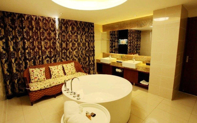 The Posh Hotel