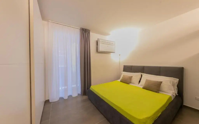 En..Suite (Adults Only)