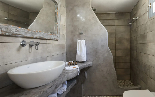 Nuvia Suites