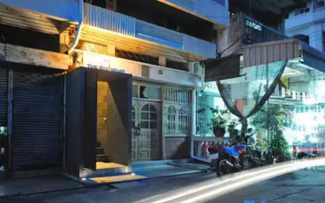 Tuk Tuk House | 250m from MRT Sirikit