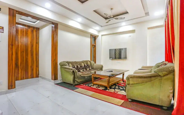 Fabhotel Imperail House