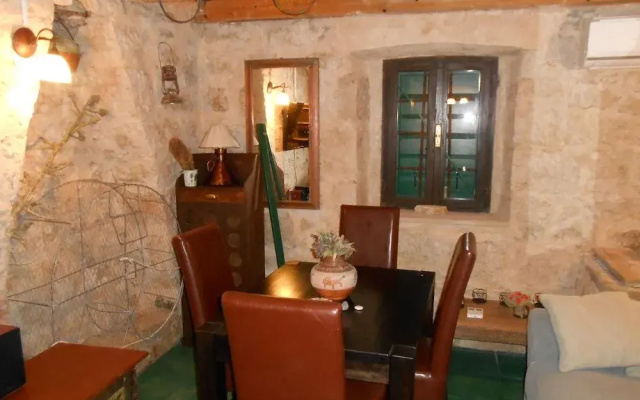 Stone house DAN