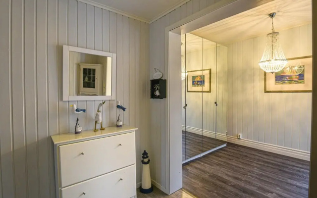 Beautiful Home in Strömstad With 5 Bedrooms and Wifi