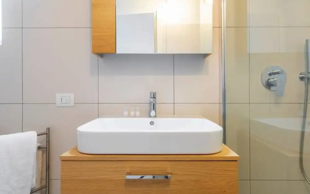 Classy Milanese Stay near Sforza Castle