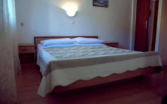 House Draga Accommodation