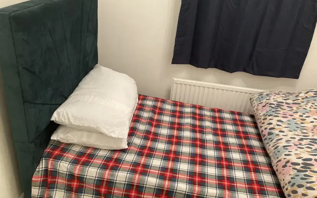 Lovely 2 Bed House Apartment in Boston Towncentre