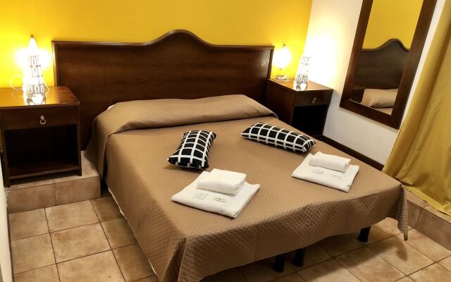 Hotel Carlo Goldoni вид на фасад