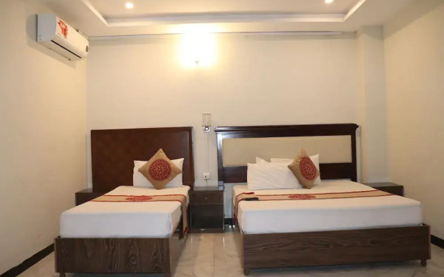 Manat Hotel