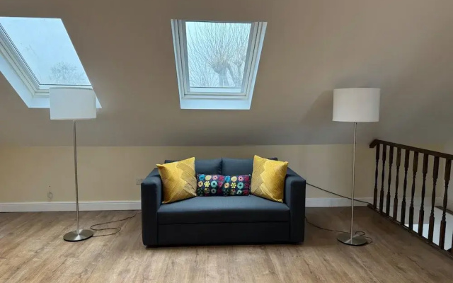 Close Central London 1 bed Apartment Sleeps 3