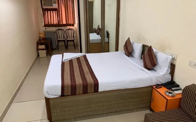 Lucky Serviced Apartments – Near BKC