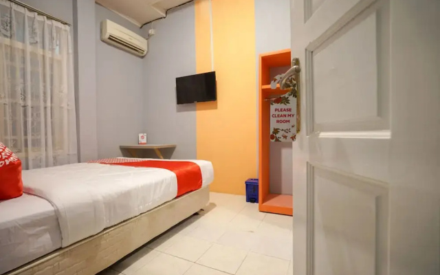 Oyo 1026 Cendrawasih Homestay