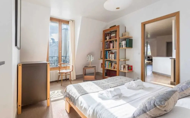 Sumptuous Apartment in the Heart of Paris !