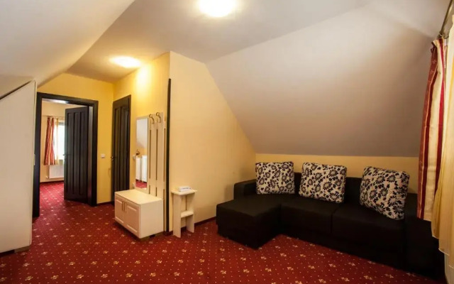 Hotel Extravagance