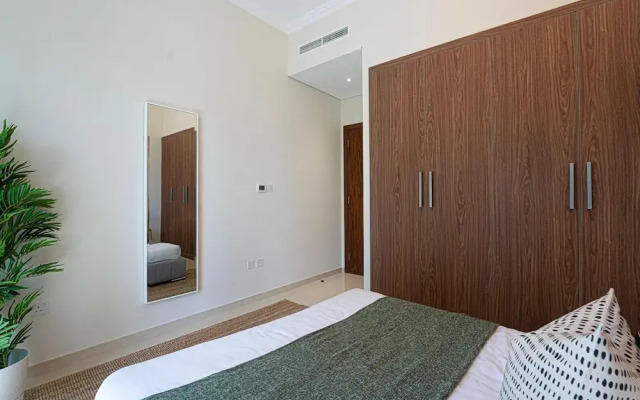 Apartment in Downtown Dubai Near Burj Khalifa