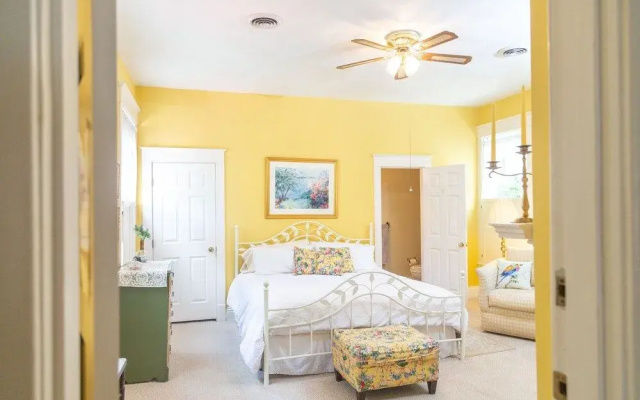 Red Rose Inn Bed & Breakfast