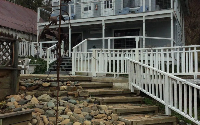 The Old Lewiston Inn