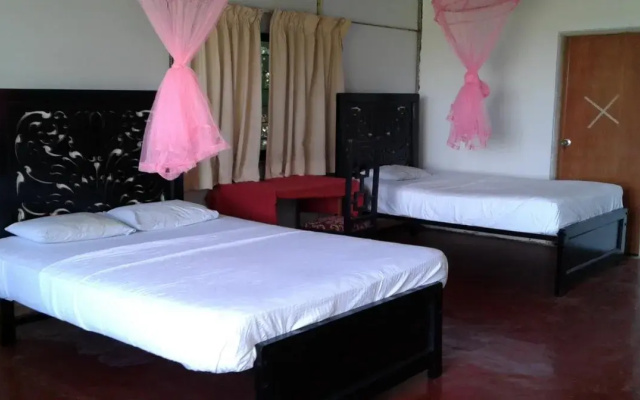 Safari Village Hotel
