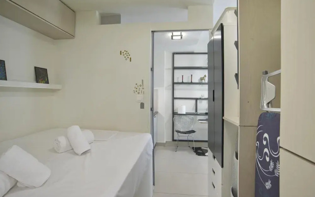 Milanou Glyfada G4 Corner