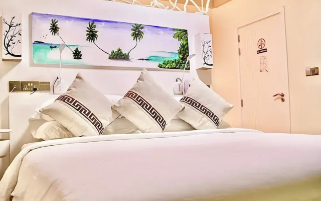 Luna lodge